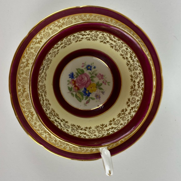 Royal Grafton Teacup and Saucer RARE Flowers - Picture 4 of 8